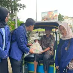 Tindak Lanjut SDGs, Mahasiswa PGSD UNY Salurkan Bantuan ke Warga Sekitar Kampus