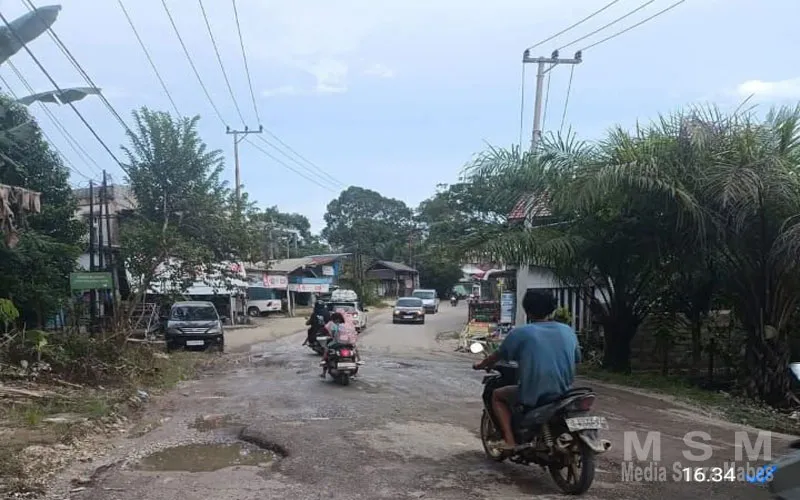 Warga Desak Pemda Barito Utara Tindaklanjuti Kerusakan Jalan Dalam Kota dan Lintas Provinsi yang Membahayakan