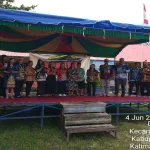 Momen Haru Perpisahan Kelas VI SDN 3 Timpah, Orang Tua Murid Apresiasi Kepemimpinan Jefri