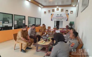 Kasat Binmas Polres Ketapang Laksanakan Silaturahmi Kamtibmas Bersama Tiga Pilar di Desa Baru