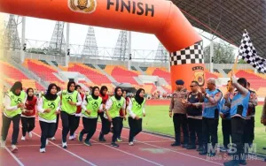 Kapolda Aceh Tinjau Langsung Uji Kesamaptaan Jasmani 170 Casis Bintara di Stadion Harapan Bangsa