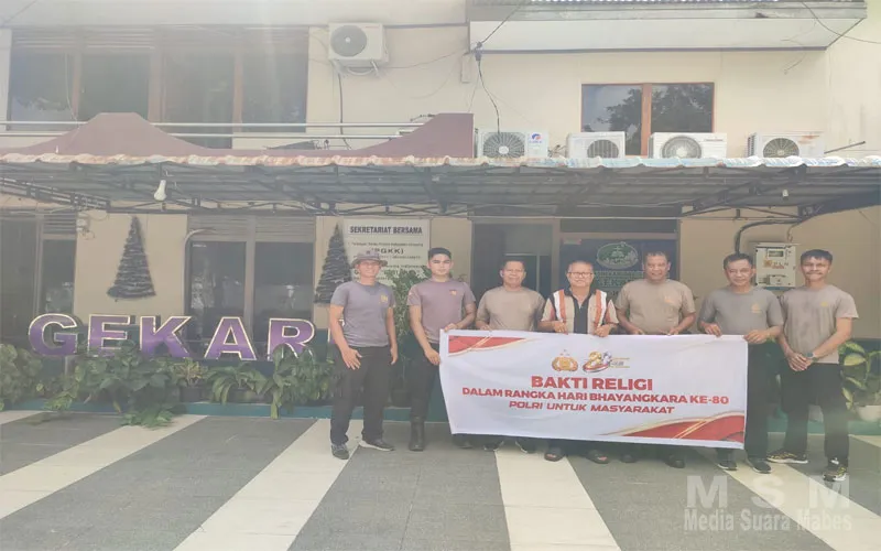 Sambut Hari Bhayangkara ke-80, Sat Samapta Polres Ketapang Gelar Bakti Religi di Gereja GEKARI