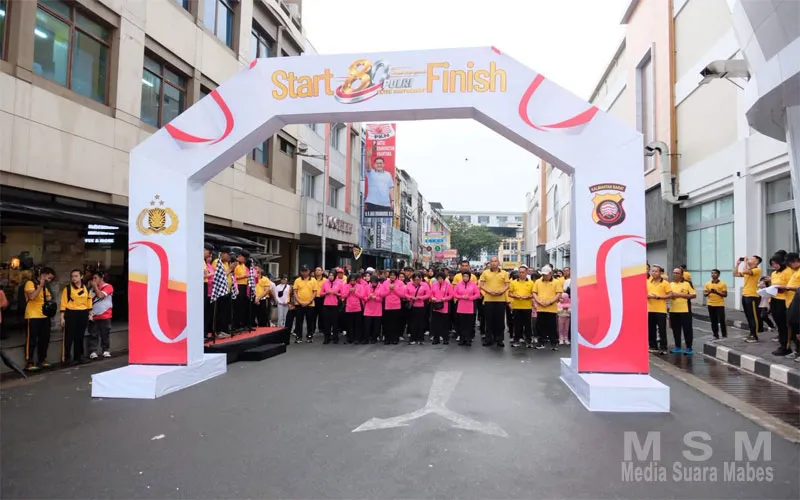 Olahraga Bersama dan Car Free Day Semarakkan Peringatan ke-80 Hari Bhayangkara di Polda Kalbar