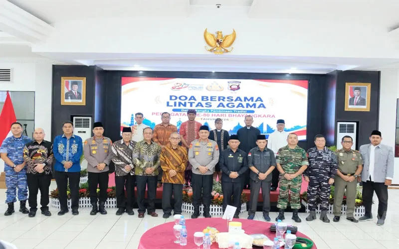 Wujudkan Spirit ‘Polri Untuk Masyarakat’, Polda Kalbar Rajut Kebersamaan Lewat Doa Lintas Agama