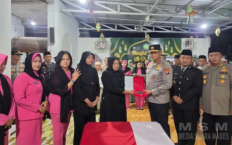Gugur Gerebek Bandar Narkoba, Kapolri Anugerahkan Kenaikan Pangkat Luar Biasa untuk Ipda Anumerta Sumariyanto
