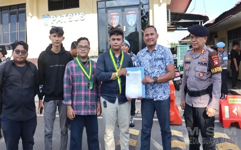 Aksi Damai Mahasiswa di Polda Kalbar Berlangsung Kondusif, Aspirasi Diterima Langsung oleh Kepolisian