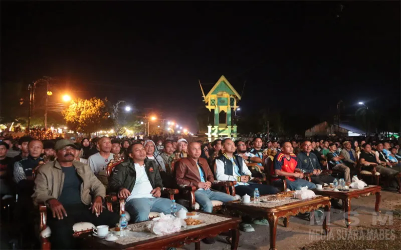 Polres Ketapang Gelar Nobar Final Piala Dunia 2026, Ratusan Warga Padati Taman Kedondong