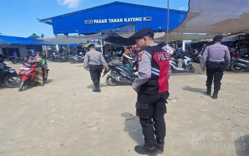 Sat Samapta Polres Ketapang Intensifkan Patroli Dialogis di Pusat Perbelanjaan, Wujudkan Rasa Aman bagi Masyarakat