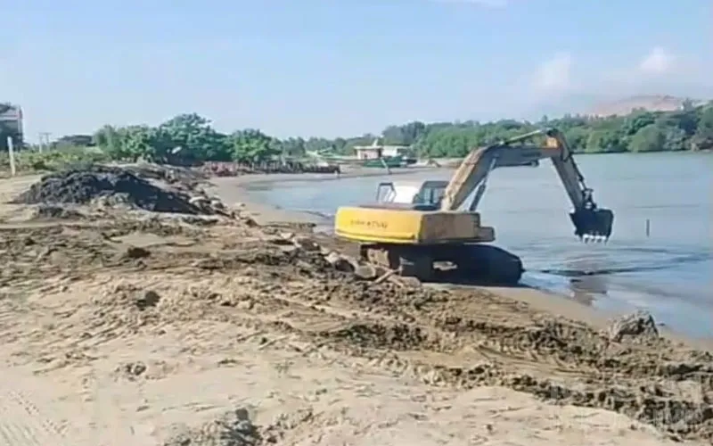 Kaperwil Hanafiah: “Pengurukan Kuala Krung Aceh Diduga Proyek Satu Keluarga, Segera Stop!”