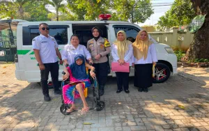 Sinergi Bhabinkamtibmas dan Perangkat Kelurahan Kauman Jepara Evakuasi Lansia Sebatang Kara ke Panti Jompo