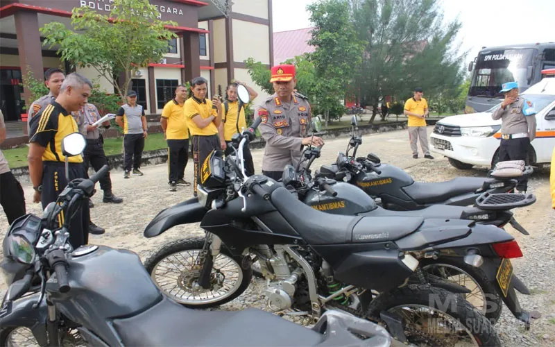 Jaga kesiapan Operasional, KA SPN Polda Kalbar Lakukan Pengecekan Menyeluruh Kendaraan Dinas