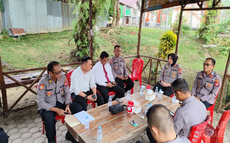 Coffee Morning dan Anev Mingguan, Kapolres Landak Tekankan Evaluasi Kinerja untuk Tingkatkan Pelayanan Masyarakat