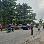 Satsamapta Polres Landak Amankan Pendistribusian BBM di SPBU Km 3 Ngabang, Arus Lalu Lintas Tetap Lancar