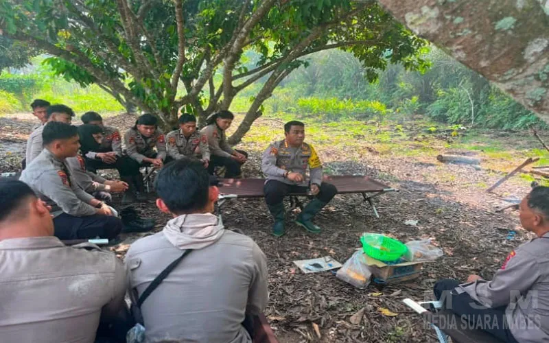 Dirsamapta Polda Kalteng Turun Langsung Motivasi Personel Padamkan Karhutla di Sebangau