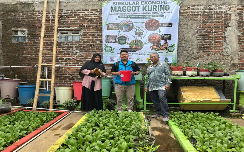 PLTA Saguling Perkuat Pemberdayaan Masyarakat melalui Dukungan ProKlim Lestari Tingkat Nasional di Bank Sampah Unit Safamarwah