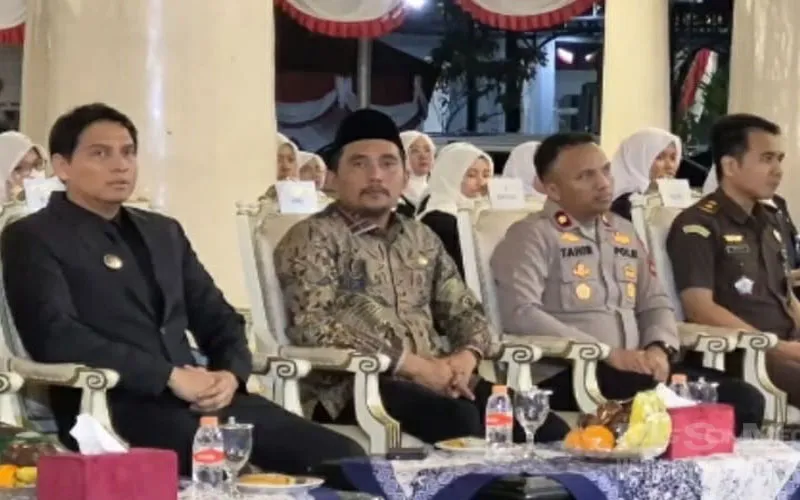 Bupati Indramayu Lantik Pj Sekda dan 159 Pejabat, Tekankan Penguatan Pelayanan Publik