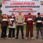 Meriahkan HUT Kemerdekaan RI ke-81 Polres Ketapang Gelar Beragam Lomba Bersama Masyarakat