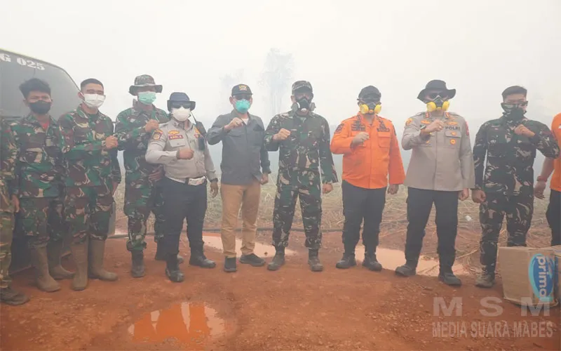 Atasi Karhutla Kapolres Ketapang Bersama Jajaran Forkopimda Turun Langsung Ke Wilayah Karhutla Di Kecamatan Matan Hilir Selatan