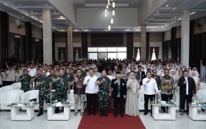Pangdam III/Siliwangi Berikan Motivasi kepada Santri Baru Al Mashduqi Garut