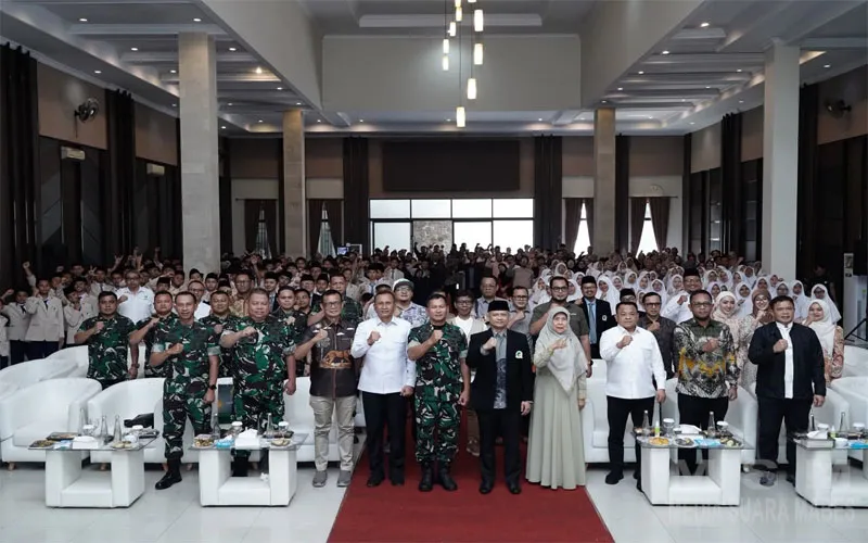 Pangdam III/Siliwangi Berikan Motivasi kepada Santri Baru Al Mashduqi Garut