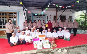 HUT Polwan ke-78, Polres Landak Pererat Silaturahmi dan Salurkan Bantuan ke Ponpes Darul Hikmah