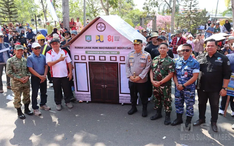 Kapolres Beltim Hadiri Pawai Pembangunan Kabupaten Belitung Timur,Semarakan HUT RI Ke-81