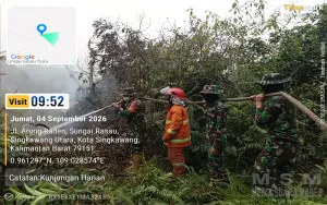 Api Mengamuk di Tiga Kelurahan, Babinsa Koramil 03/Skh dan Tim Gabungan Turun Tangan Selamatkan Lahan