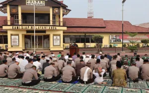 Gelar Sholat Istisqa, Polres Ketapang Bersama Masyarakat Panjatkan Doa Memohon Turunnya Hujan