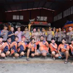 Kapolda Kalbar Bersama Satgas Edukasi Sespimti Salurkan Air Bersih untuk Warga Pontianak