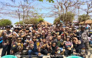 Rayakan HUT ke-48, GM FKPPI Garut Gandeng DKP Salurkan Bantuan Pangan untuk Warga Pesisir Sayang Heulang