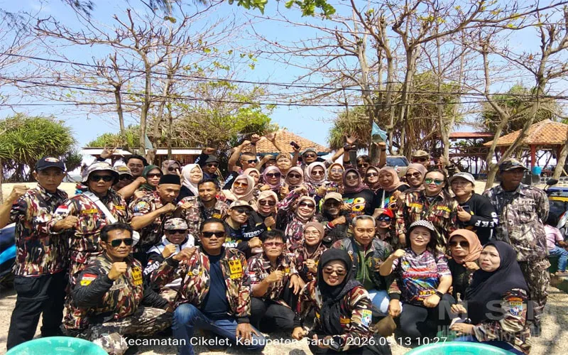Rayakan HUT ke-48, GM FKPPI Garut Gandeng DKP Salurkan Bantuan Pangan untuk Warga Pesisir Sayang Heulang