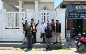 Ketua Panitia Pilkades Didampingi Ketua BPD Tinjau Sejumlah Lokasi TPS di Desa Pahlawan Setia