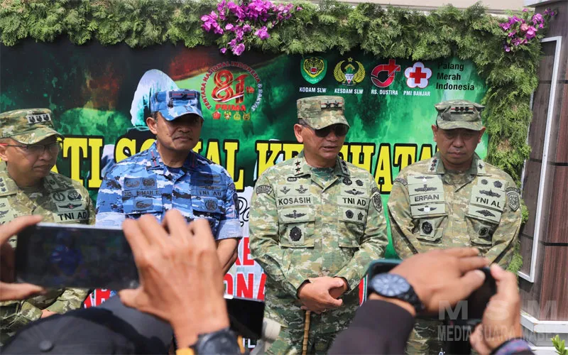 Peringati HUT ke-81 TNI, Kodam III/Siliwangi Gelar Bakti Sosial Kesehatan di RS Dustira