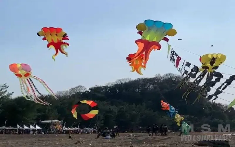Awali Jepara Kite Festival 2026 Launching Lagu Layang-Layang, Pelangi Jepara Gelar Konser Musik Gratis