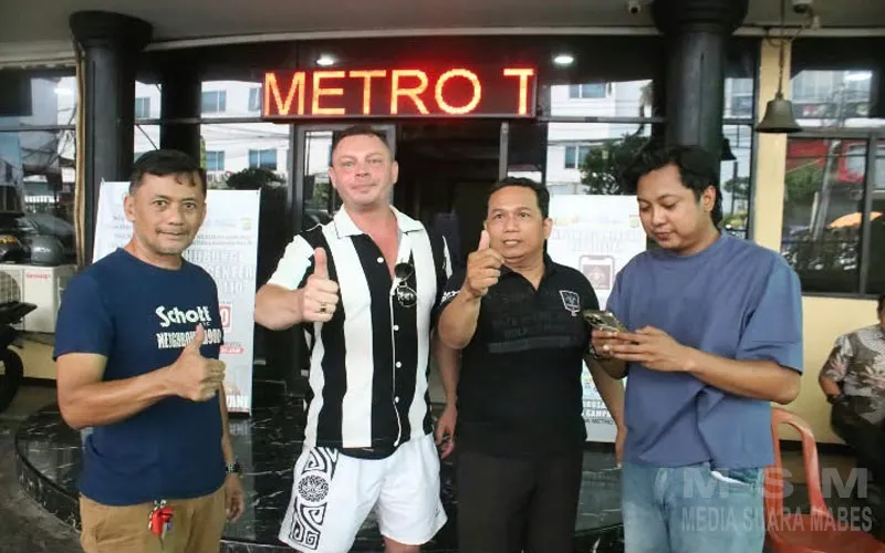 Earphone WN Polandia Hilang Dicuri, Polsek Metro Tamansari Bergerak Cepat Amankan Pelaku, Korban Beri Apresiasi