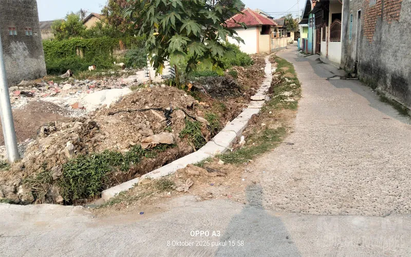 Proyek Drainase di Desa Pahlawan Setia Jadi Sorotan Warga Terkait Transparansi Anggaran