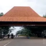 Pantai Pancer Dorr Mulai Ramai Pengunjung