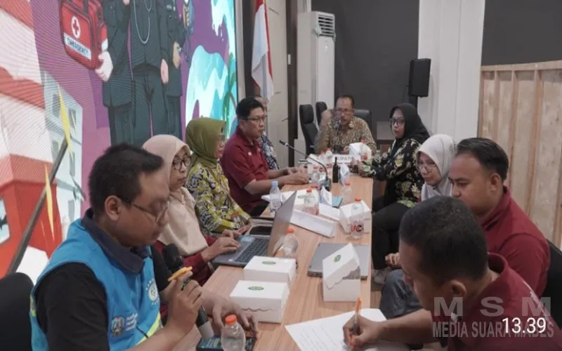 Suara HT Bersahutan di Dinkes Pacitan, Tenaga Kesehatan dan Lintas Sektor Simulasi Hadapi Ancaman Tsunami