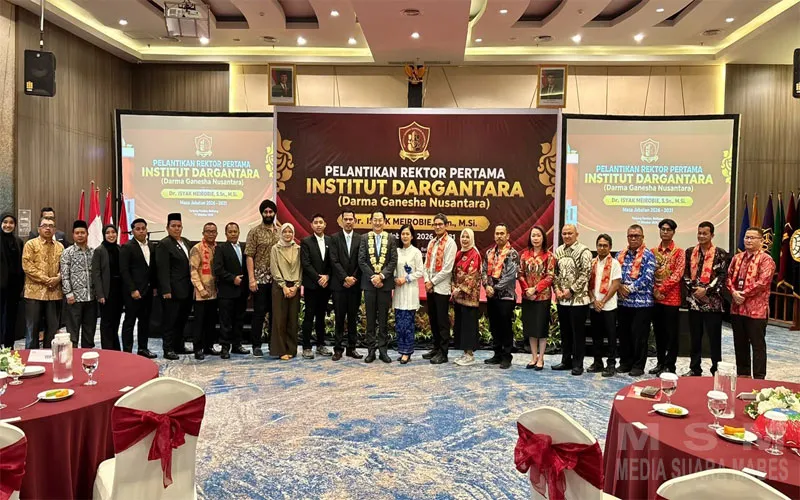 Jajaran Pemkab Beltim Hadiri Pelantikan Rektor Pertama Institut Dargantara Periode 2026–2031