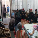 Wujud Kepedulian Sosial, GRIB Jaya Lima Puluh Kota Jenguk Dua Warga Sakit di Limbanang