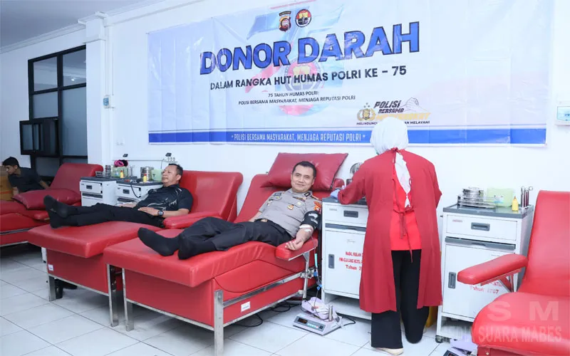 Hari Jadi ke-75 Humas Polri, Bidhumas Polda Kalbar Ajak Personel Berbagi Lewat Donor Darah
