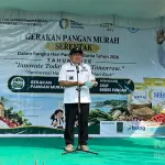 Perkuat Ketahanan Pangan Kepulauan, Pemkab Beltim Salurkan 120 Bibit Ayam untuk Tiga Kelompok Ternak