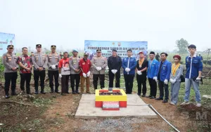 Kapolda Kalbar Tanam 115 Pohon di SMAN 04 Sungai Raya melalui Program Green Policing