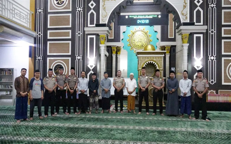 Subuh Keliling Polda Kalbar, Ajak Masyarakat Cegah Perundungan dan Jaga Kerukunan