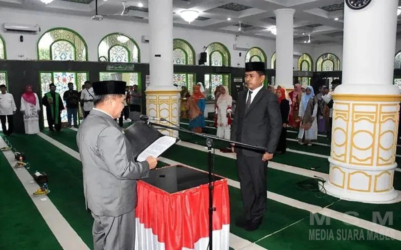 Bupati Agam, Ir H Benni Warlis MM Dt Tan Batuah Lantik 60 pejabat di lingkungan Pemerintah Kabupaten Agam