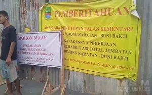 Banner Pengalihan Arus Lalu Lintas Proyek Jembatan Arhanud di Tarumajaya Disorot, Logo Satlantas dan Dishub Tak Terlihat