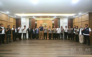 Kapolda Kepri Dan Interpol Perkuat Kerja Sama Berantas Penyelundupan Bahan Kimia Melalui Operasi Chase