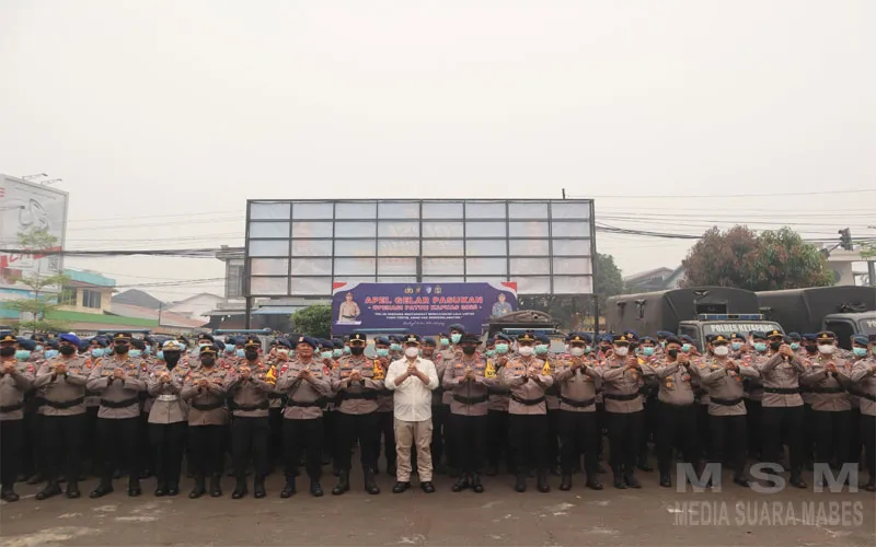 Perkuat Penanganan Karhutla di Kabupaten Ketapang, 300 Personel BKO Diberangkatkan