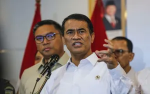 Buntut Kasus Beras SPHP Oplosan di Jakarta, Mentan Amran Copot 8 Pejabat Bulog dan Bapanas