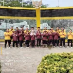 Green Policing, Polres Ketapang Bersama Dinas Perkim LH Gotong Royong Bersihkan Taman Kota